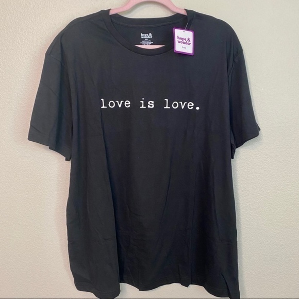 NWT Unisex Pride Adult Crew Neck Short Sleeve Graphic T-Shirt